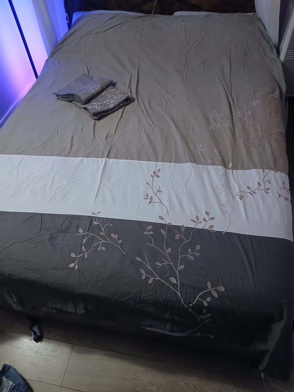 Neutral Two-Tone Taupe and Dark Gray Duvet Cover with White Border
